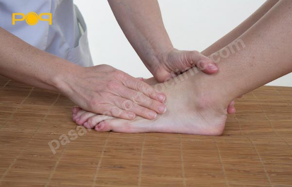 تشخیص صافی کف پا با نگاه کردن